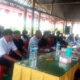 PARA pengurus KTH di Langkat mengikuti kegiatan sosialisasi yang diadakan KPH Wilayah I dan Dishut. Waspada/Asrirras