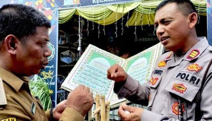 Duplikat Alquran Tulisan Tangan Tgk Chik Direube Dipampang Di Stan Kecamatan Delima