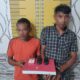 Kedua tersangka bersama barang bukti saat diamankan di Mapolres Langsa, Jumat (14/10). Waspada/dede