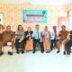 PENGURUS IDI Cabang Langkat foto bersama sebelum melaksanakan donor darah menyambut HUT IDI ke 72 di Stabat. Waspada/Ist