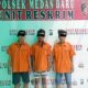 TIGA pelaku pencurian dengan kekerasan spesialis handphone, diringkus oleh personil Reskrim Polsek Medan Baru. Waspada/ist