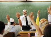 Guru&nbsp;Sebagai Buruh Pendidikan