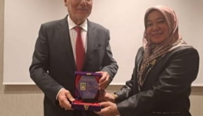 Ketua Yayasan Hikmatul Fadhillah Ikuti Seminar Internasional Di Istambul