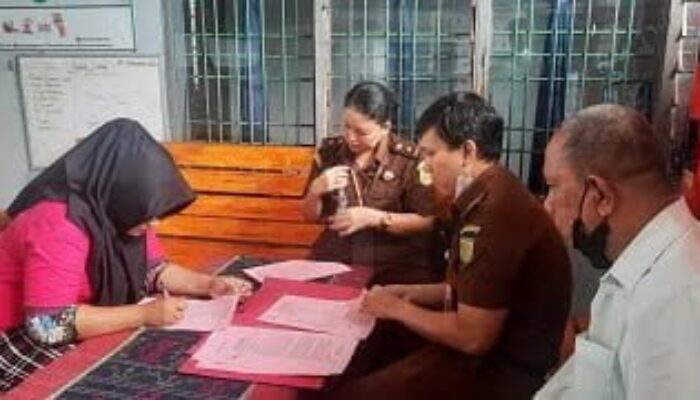 Tersangka Korupsi BRI Amplas Diserahkan Ke Jaksa Penuntut