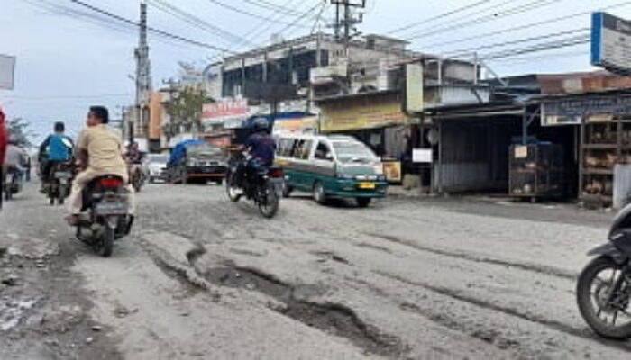 Jalan Marelan Raya Rusak Parah, LPM Medan Marelan Surati Gubsu