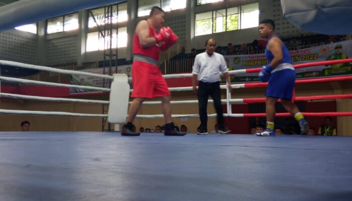 16 Petinju Pastikan Tiket Final