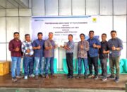 Prosesi penyerahan sertipikat yang berlangsung di Kantor PLN UIP Sumbagut, Jl. Dr Cipto No.12 Medan Polonia, langsung dilakukan Kepala Kantor Pertanahan (Kakantah) Aceh Tengah Husaini SH, MH kepada GM PLN UIP Sumbagut yang diwakili Senior Manager Perizinan, Pertanahan & Komunikasi Cokky Anthonius Feri Yuska, Kamis (3/11/2022).