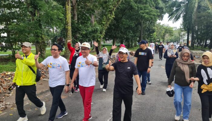 IKA FEB USU Jalan Santai Bersama Dosen dan Alumni