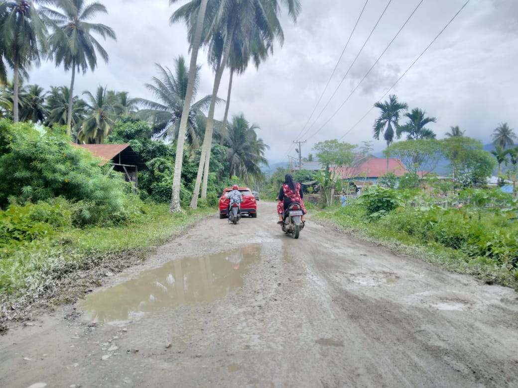 Mewakili Bupati Madina Curhat Soal Jalan Rusak
