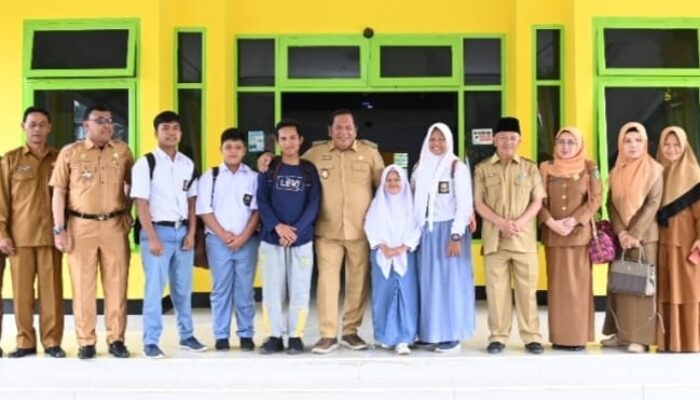 Anak Berkebutuhan Khusus Datangi Wali Kota Padang Sidempuan