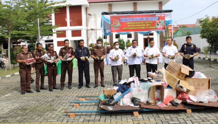 3,5 Kg Sabu, 8,9 Kg Ganja Dan 136 Butir Ekstasi Dimusnahkan Kejari Deliserdang