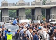 Anies Baswedan Tiba Di Medan Disambut Puluhan Ribu Warga