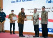 Wali Kota Sidempuan Terima Penghargaan Dari Menteri Keuangan