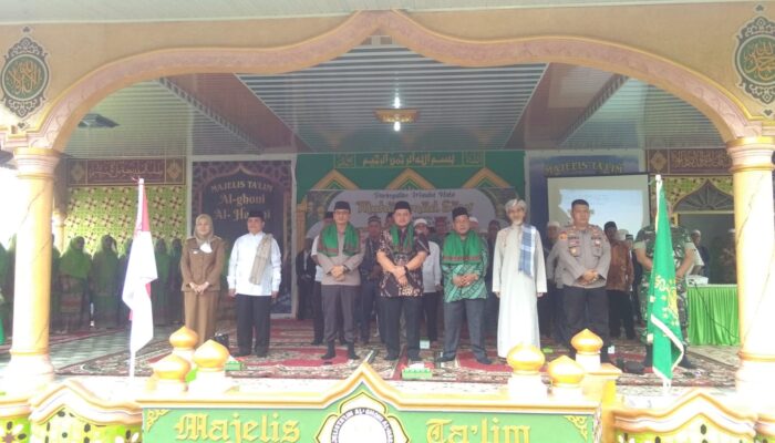 Ketua DPRD Tapsel : Meneladani Rasulullah Dalam Kehidupan Sehari-hari