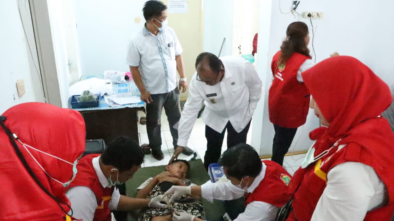 Wabup Simalungun Tinjau Pengobatan Gratis Di Puskesmas Serbalawan.