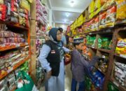 Belanja Bareng Yatim DD Waspada, Belikan Peci Baru Untuk Fajar