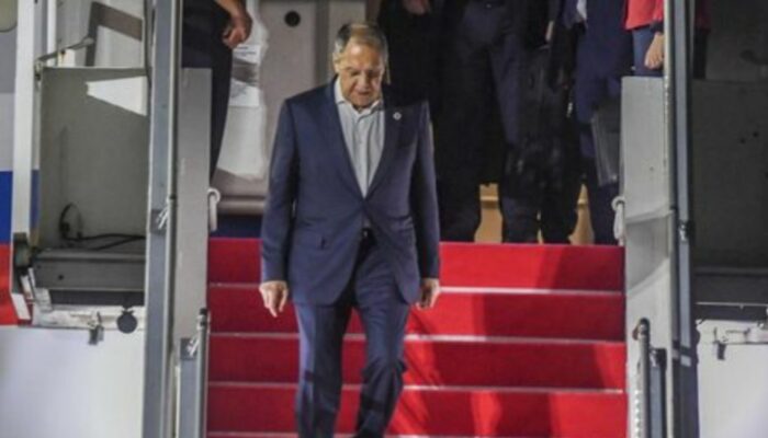 Menlu Rusia Dilarikan Ke RS Usai Tiba Di Bali