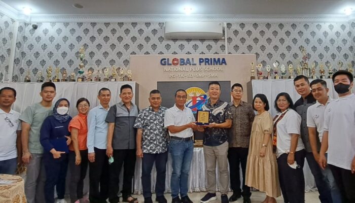 Sekolah Global Prima Gelar Bakti Sosial