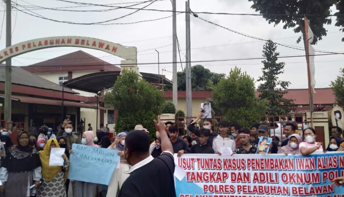 Warga Gang Mafo Gelar Aksi Demo Di Polres Pelabuhan Belawan