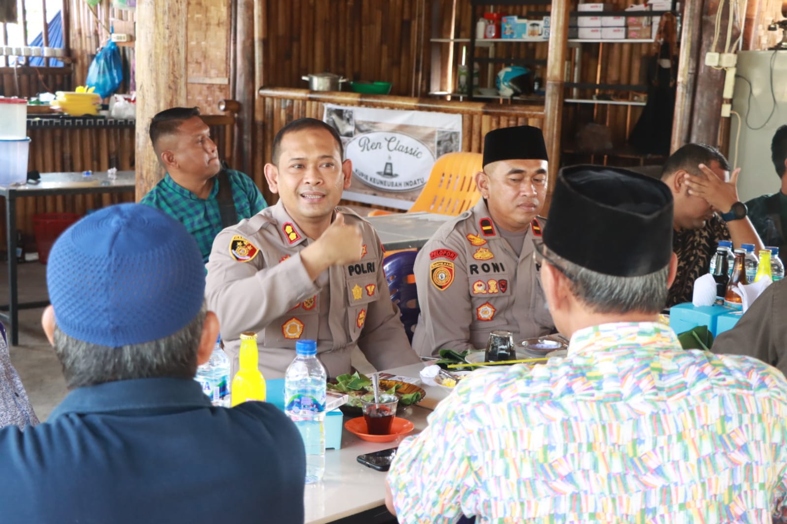 Kapolres Lhokseumawe Berdarah Aceh, Merakyat Lewat Jumat Curhat