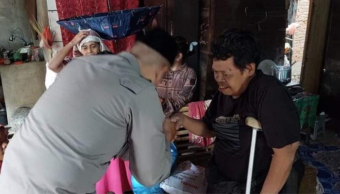 Cepat Tanggap Khas Polres Madina Membantu Warga