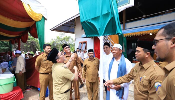Bakri Siddiq Resmikan Dayah Bustanul Huda YPI Mabdaul Ulum Al-Aziziyah