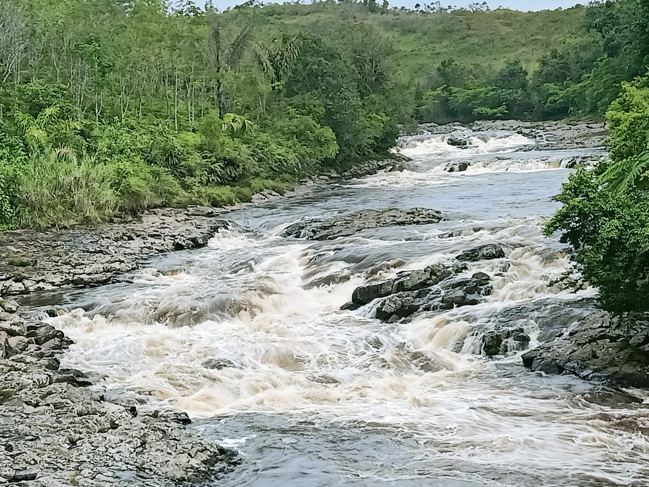 Pemuda Tanggung Hanyut Di Sungai Simonggo