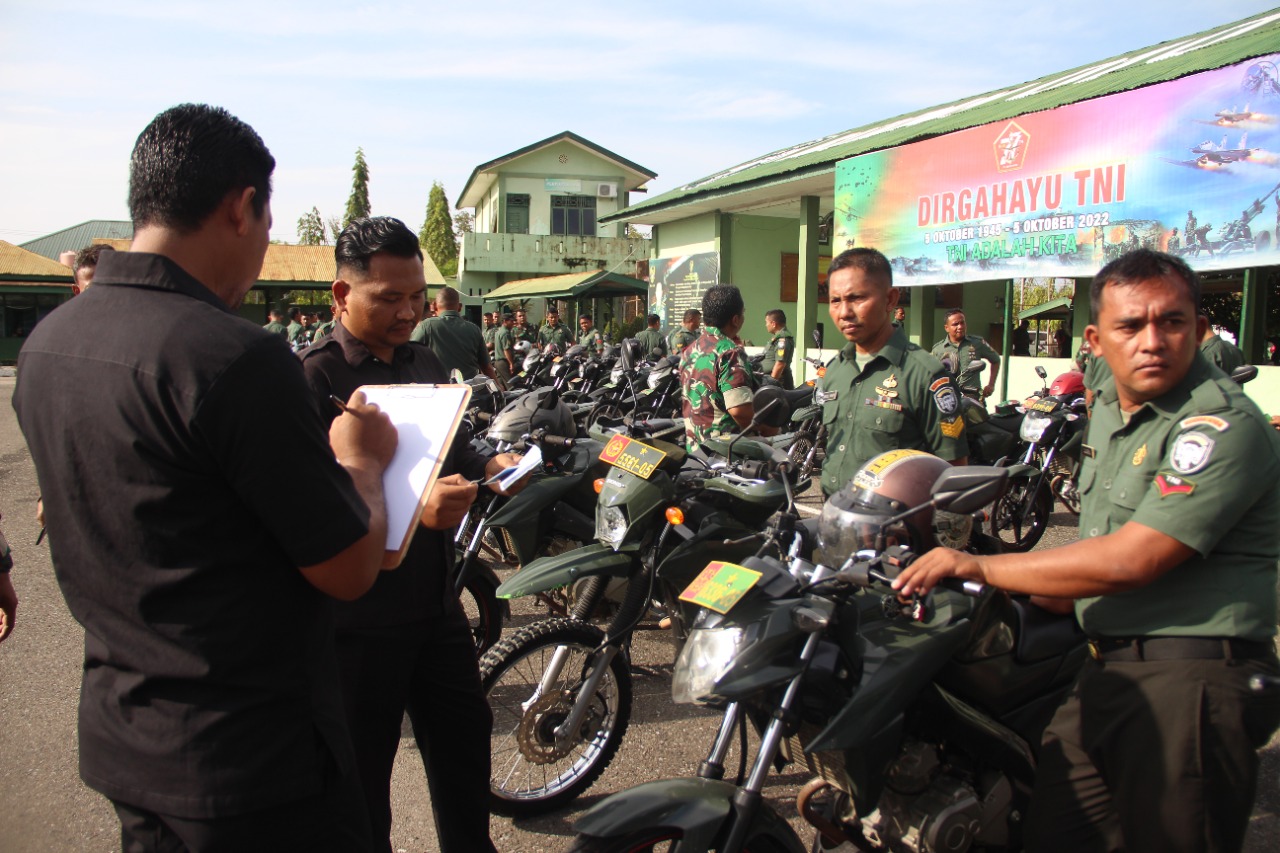 Korem 011/LW Pemeriksaan Kendaraan Dinas Kodim 0104/Atim Korem 011/LW Pemeriksaan Kendaraan Dinas Kodim 0104/Atim