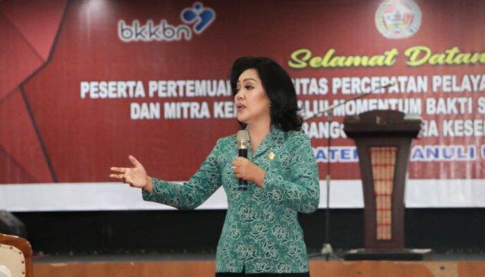 Satika Simamora Narasumber Di Kegiatan Momentum Bakti Sosial Kesatuan Gerak PKK – Bangga Kencana Kesehatan Taput