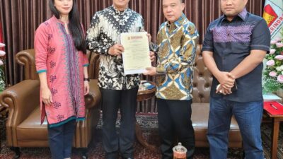 Gus Irawan Terima SK Revitalisasi Kepengurusan Gerindra Sumut Gus Irawan Terima SK Revitalisasi Kepengurusan Gerindra Sumut