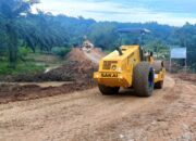 ANJ Agri Bantu Buka Jalan Penghubung 2 Desa Di Palas