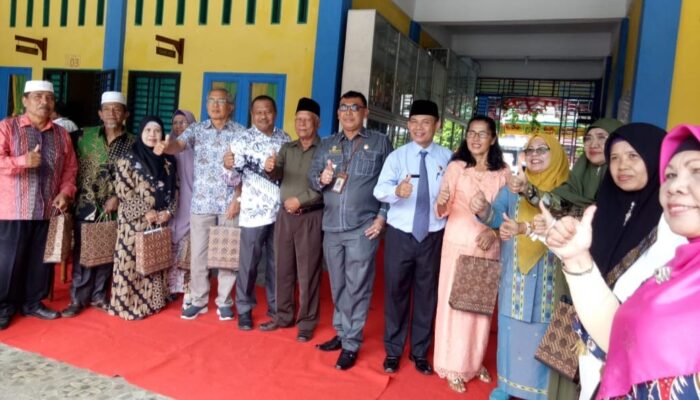 SMPN 1 Sidempuan Peringati Hari Guru Dan HUT PGRI