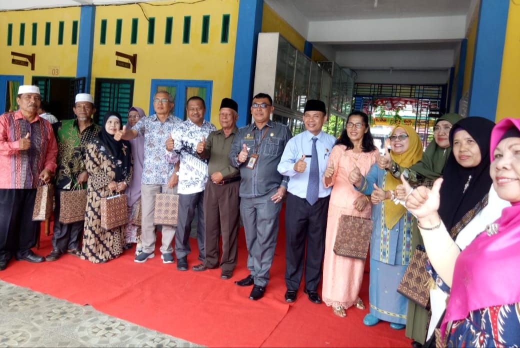 SMPN 1 Sidempuan Peringati Hari Guru Dan HUT PGRI