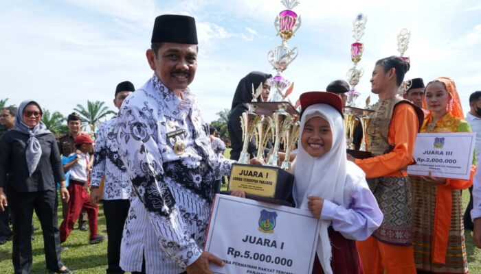 Pj Wali Kota Tebingtinggi Ikuti Upacara HGN Dan HUT Ke-77 PGRI