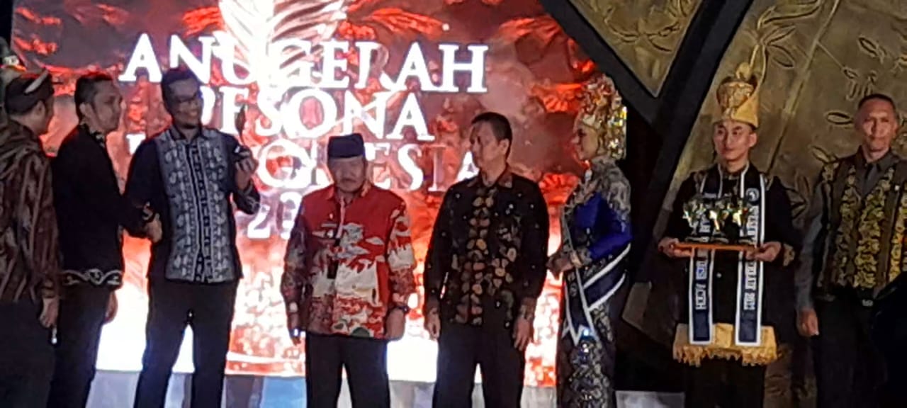 Marthunis Antarkan Lokan Badaruk Raih Juara 1 Nominasi API Makanan Tradisional Aceh Singkil