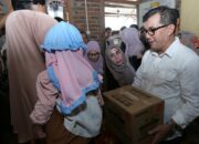 Bakri Siddiq Antar Bantuan Untuk Anak Penderita Stunting