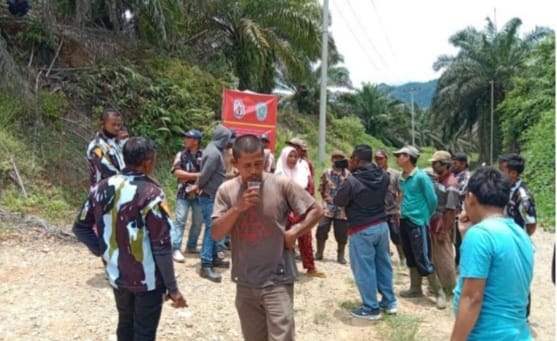 Lahan Dikuasai PTPN IV, Massa Ngadu Ke Bupati Madina