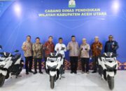 Tiga Pengawas Sekolah Terpencil Di Aceh Utara Dapat Sepeda Motor Dari Pj Gubernur