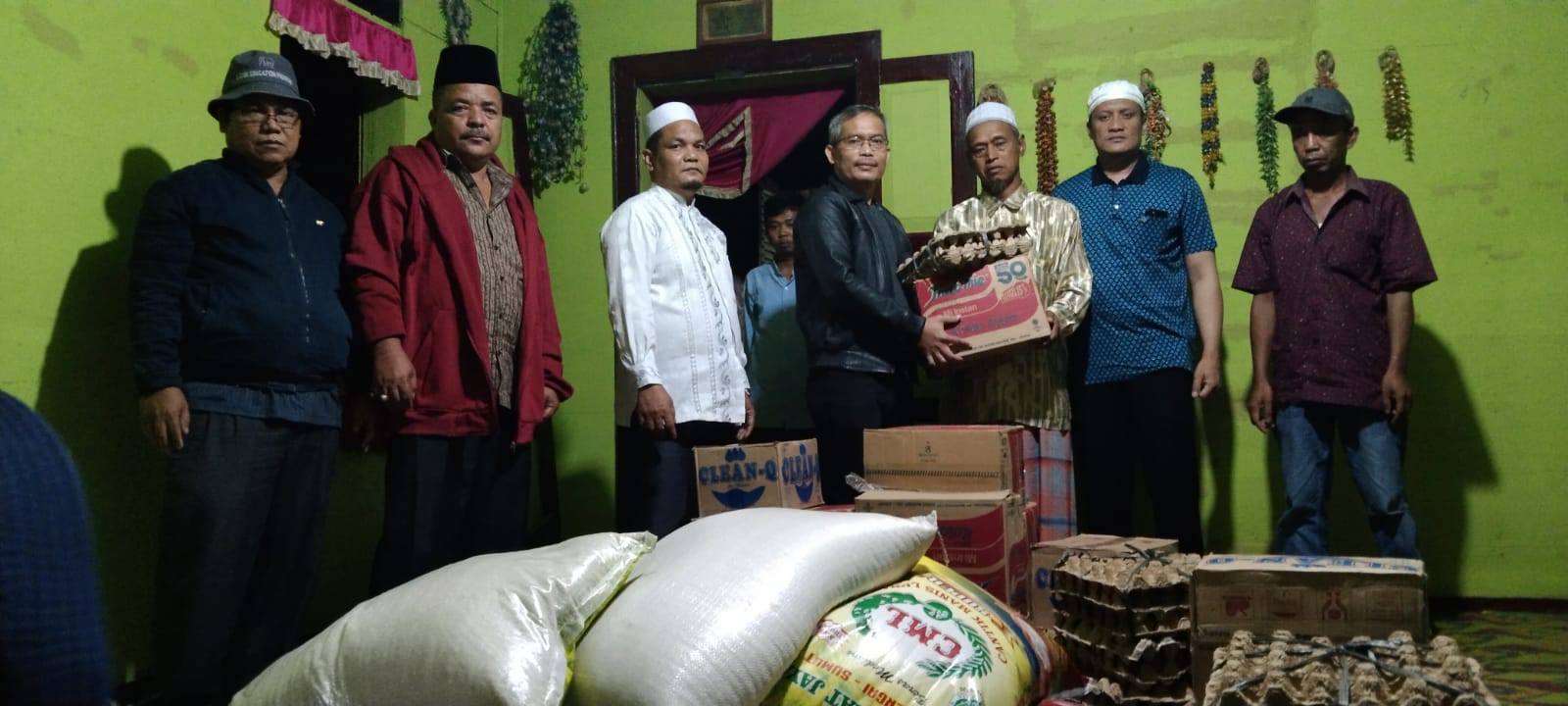 Tujuh KK Korban Kebakaran Terima Bantuan Dari Pemkab Palas