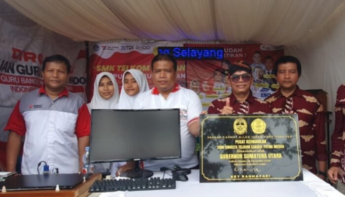 Gubsu Tandatangani Prasasti SMK Telkom Sebagai SMK Pusat Keunggulan