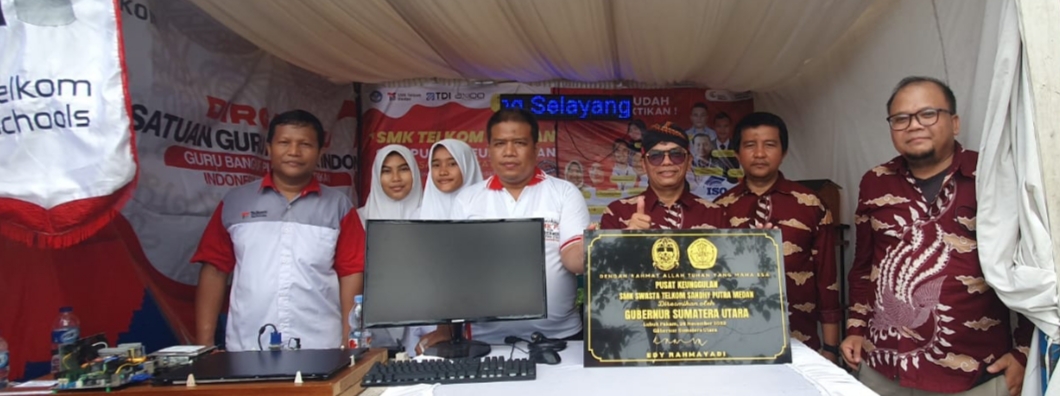 Gubsu Tandatangani Prasasti SMK Telkom Sebagai SMK Pusat Keunggulan