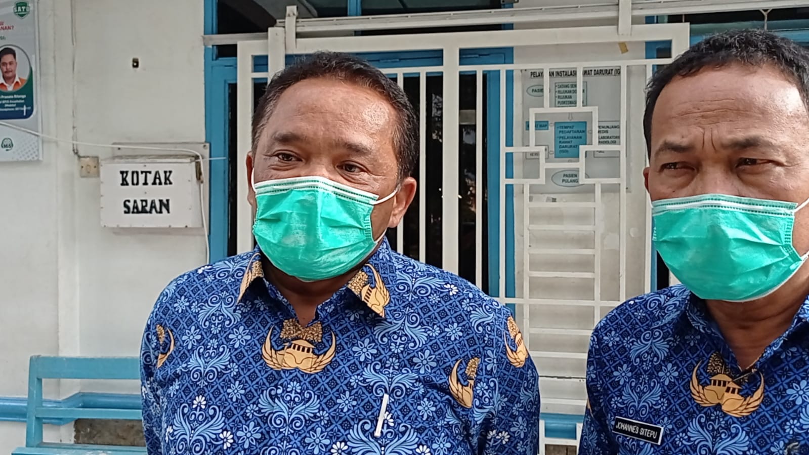 Tim Labfor Poldasu Olah TKP Gedung RSU Kabanjahe Yang Terbakar Tim Labfor Poldasu Olah TKP Gedung RSU Kabanjahe Yang Terbakar