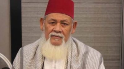 Pimpinan MPU Aceh, Waled Nu: “Kemiskinan Penyebab Tingginya Angka Perceraian Dan Merebaknya Aliran Sesat” Pimpinan MPU Aceh, Waled Nu: “Kemiskinan Penyebab Tingginya Angka Perceraian Dan Merebaknya Aliran Sesat”