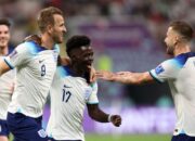 Inggris Menang Meyakinkan