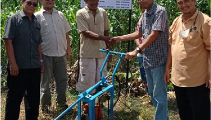 Dosen Polmed Rancang Mesin<br>Penyiang Gulma Untuk Petani Jagung
