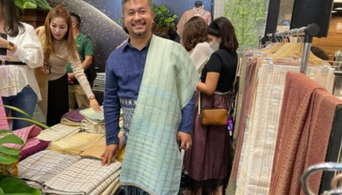 Tutup Akhir Tahun Dengan Kebaikan, Desainer Torang Sitorus Ingin Hadirkan Ambulans Gratis