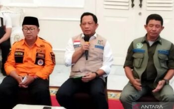 Mendagri Imbau Kepala Daerah Hibahkan Dana BTT Bantu Korban Gempa Cianjur