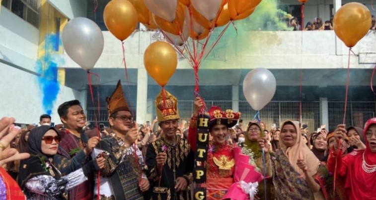 SMKN 1 Medan Gelar Upacara HGN Dengan Dua Bahasa