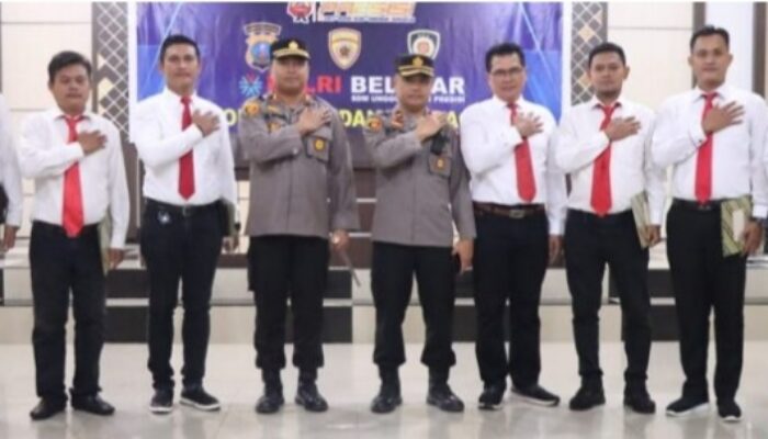6 Personel Satnarkoba Polres Sergai Terima Reward