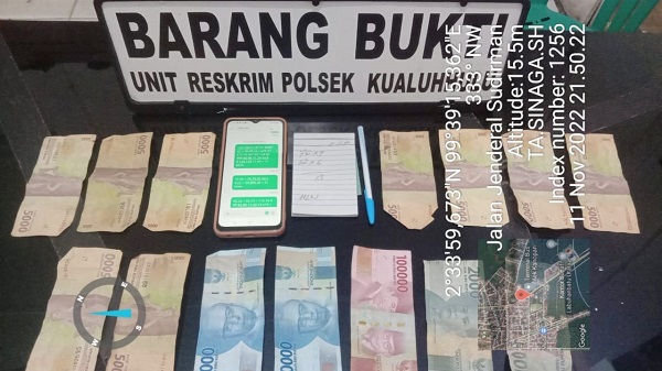 Pejudi Tebak Angka Hongkong Di Sialang Taji Ditangkap Pejudi Tebak Angka Hongkong Di Sialang Taji Ditangkap